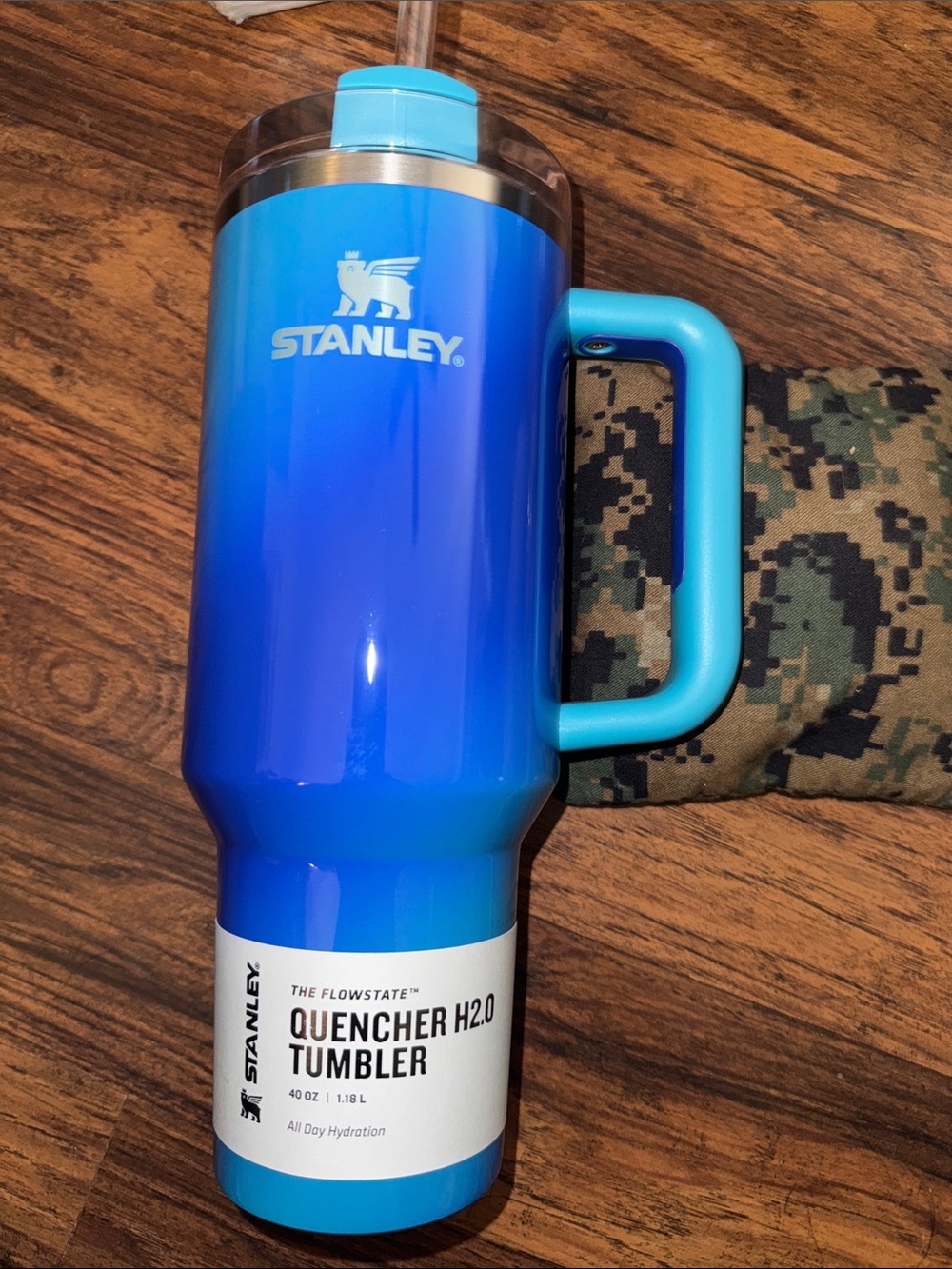 Stanley Blue Gradient Quencher H2.0 Tumbler with Handle 40 oz